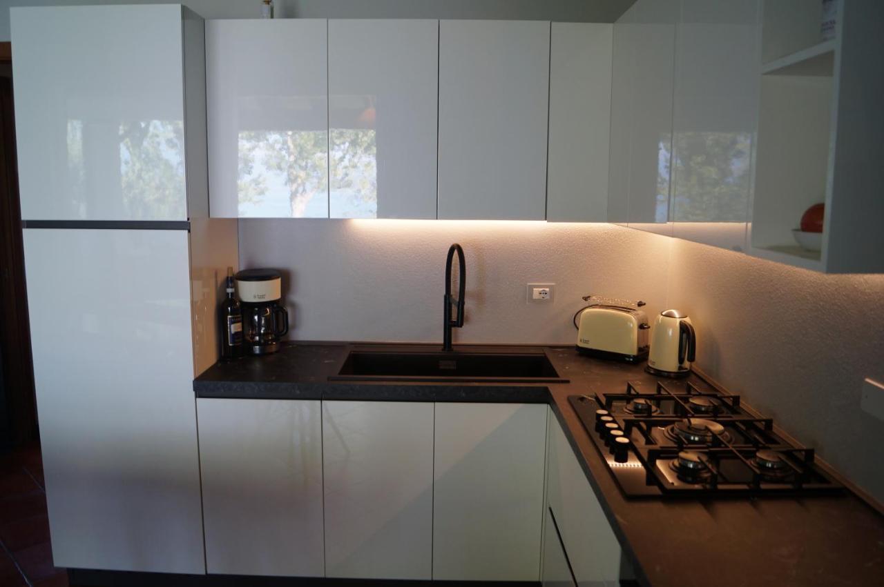 My Sirmione Beach Apartment Superior Luaran gambar