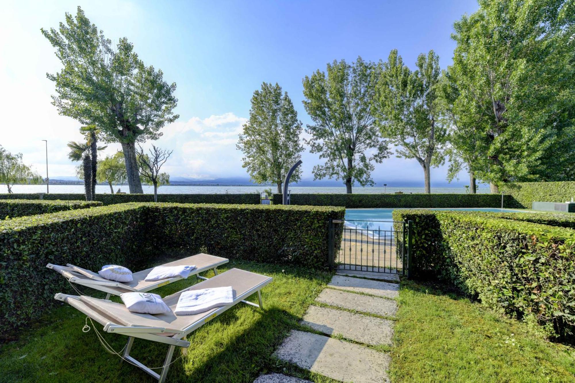 My Sirmione Beach Apartment Superior Luaran gambar