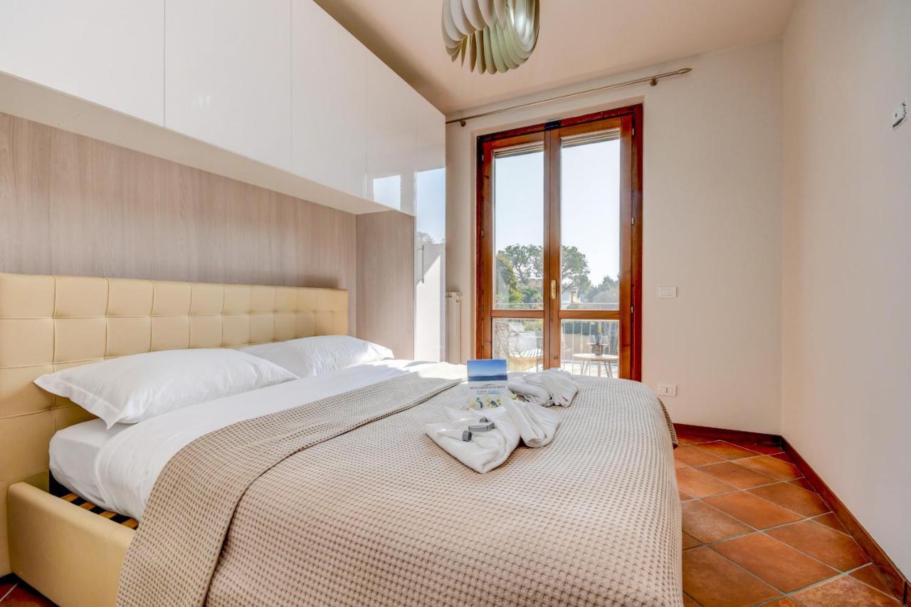 My Sirmione Beach Apartment Superior Luaran gambar