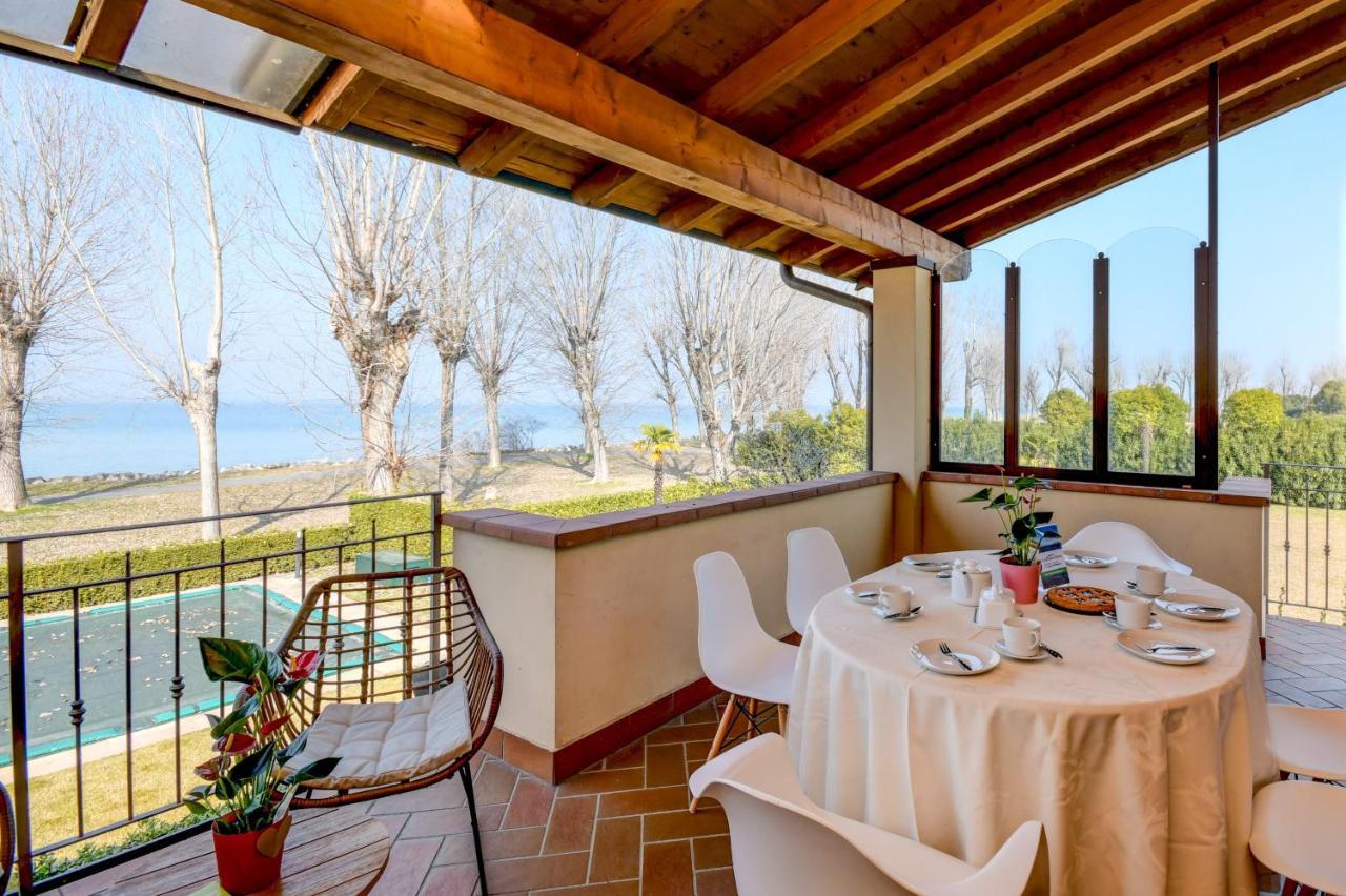 My Sirmione Beach Apartment Superior Luaran gambar