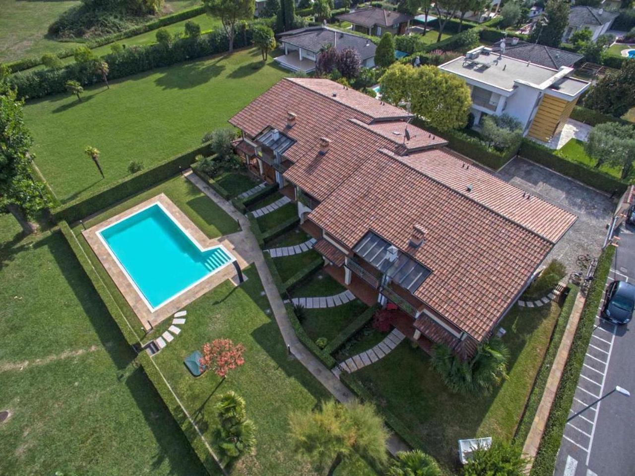My Sirmione Beach Apartment Superior Luaran gambar