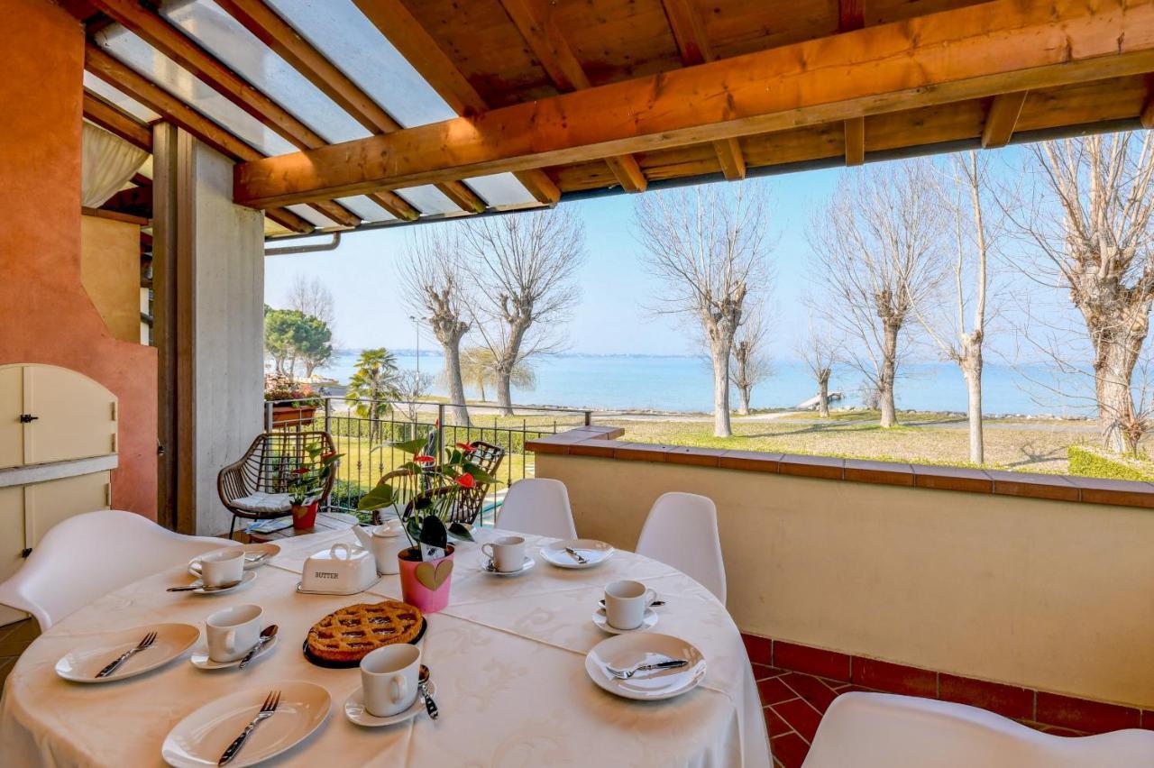 My Sirmione Beach Apartment Superior Luaran gambar